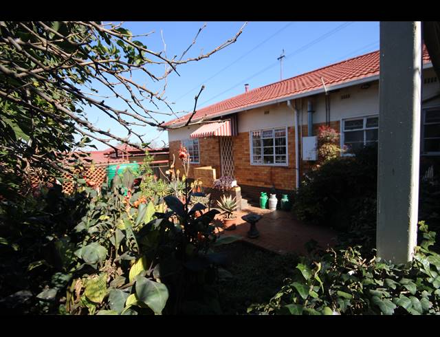 3 BEDROOM HOUSE FOR SALE IN PRIMROSE HILL